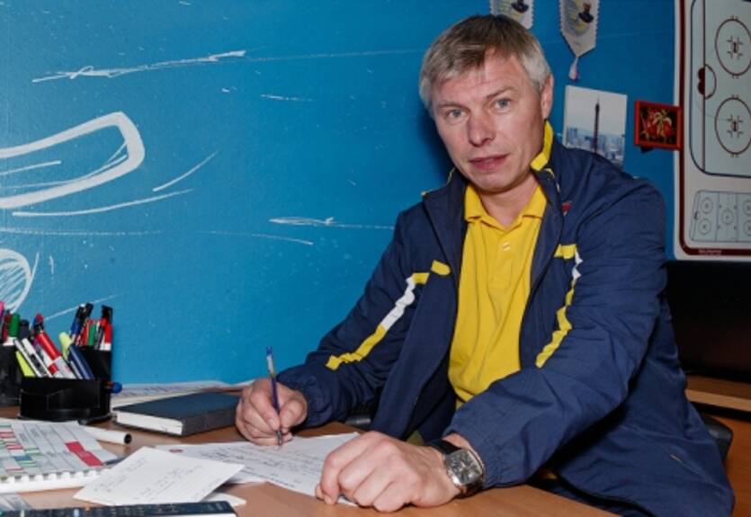 КХЛ. Смирнов вошел в тренерский штаб Амура