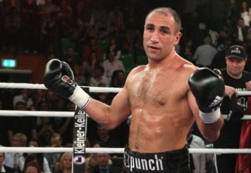 Абрахам обвиняет Штиглица в нерешительности