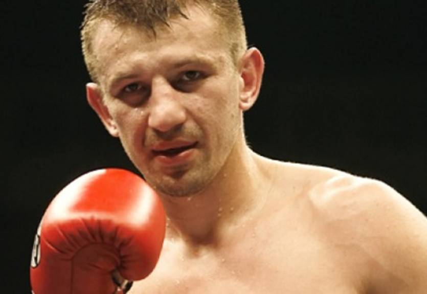 Адамек перебоксировал Гуинна