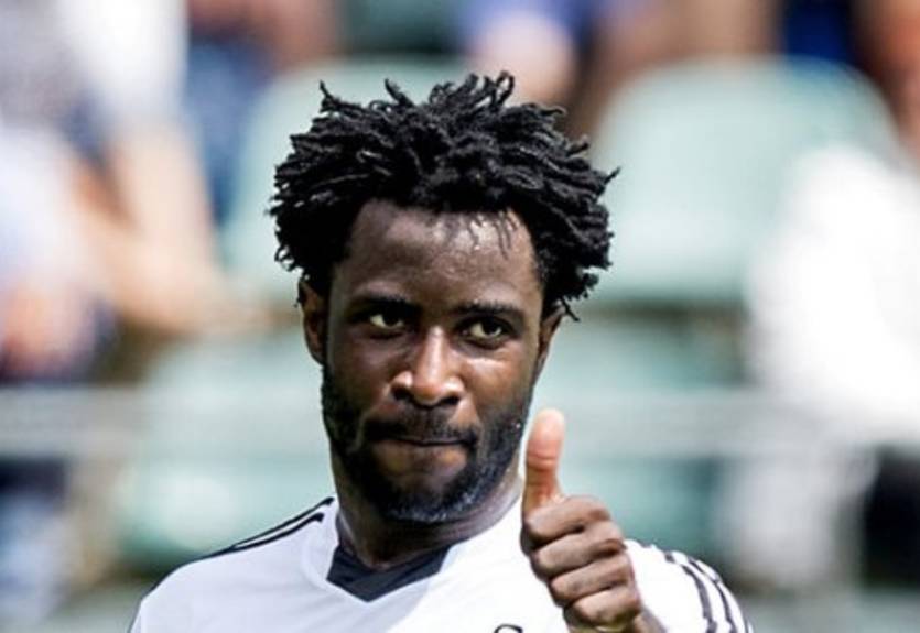 Суонси: Бони не получил разрешение на работу в Великобритании