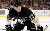 НХЛ. Питтсбург переподписал форварда