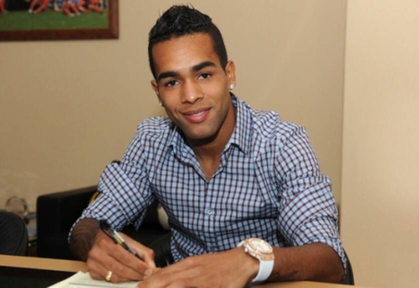 Тейшейра еще на пять лет с Шахтером