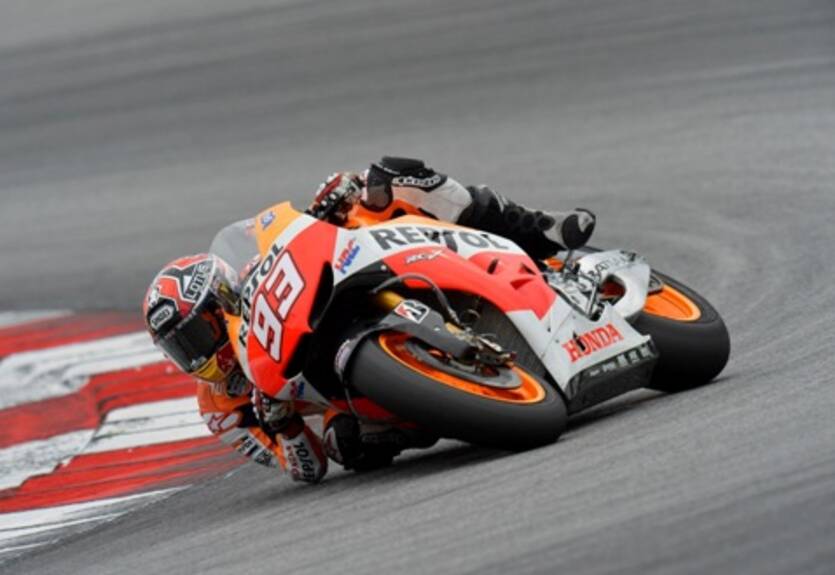 MotoGP. Гран-при Германии. Маркес выигрывает свободные заезды, Педроса ловит хайсайд