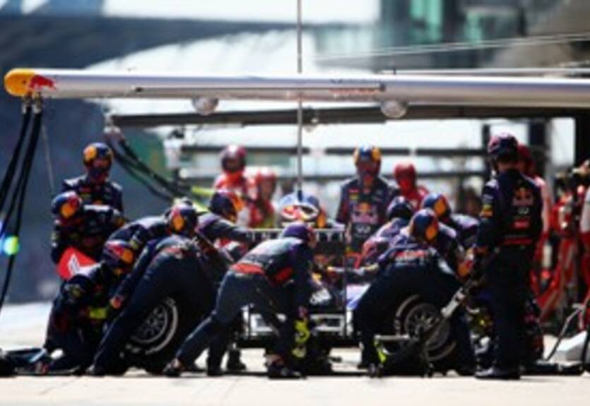 Формула-1. Ред Булл выписали штраф за "колесо"