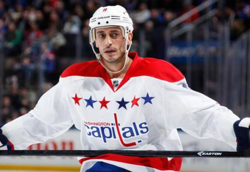 НХЛ. Финикс забирает Рибейро