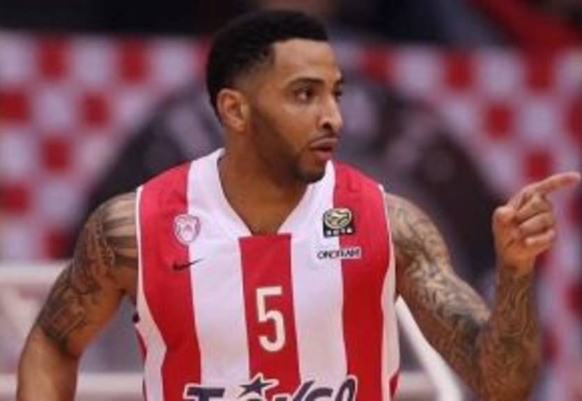 Лоу останется в Олимпиакосе