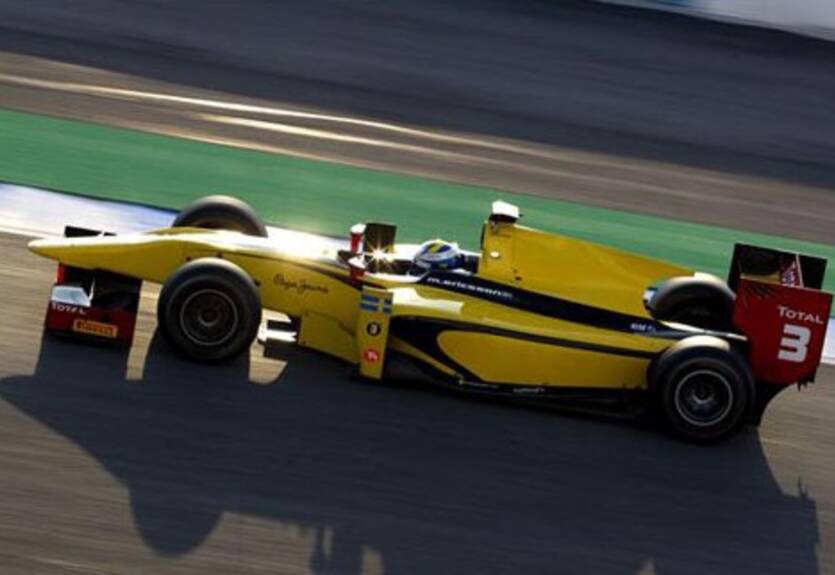 GP2. Сильверстоун. Эрикссон на поуле, Наср опережает Колетти