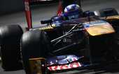 Формула-1. Гран-при Великобритании. Риккьярдо выигрывает первую практику