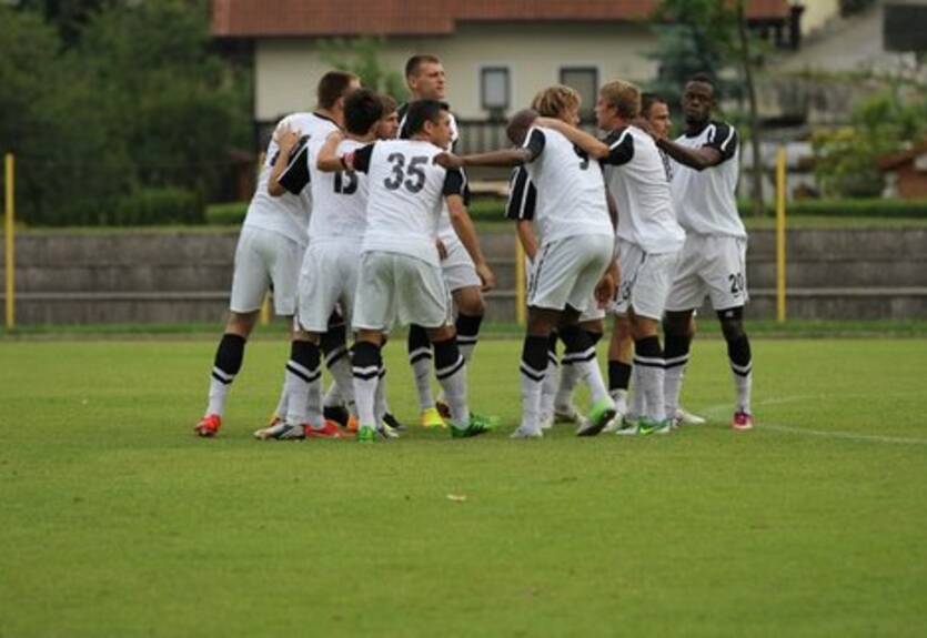 Заря не смогла обыграть Целе