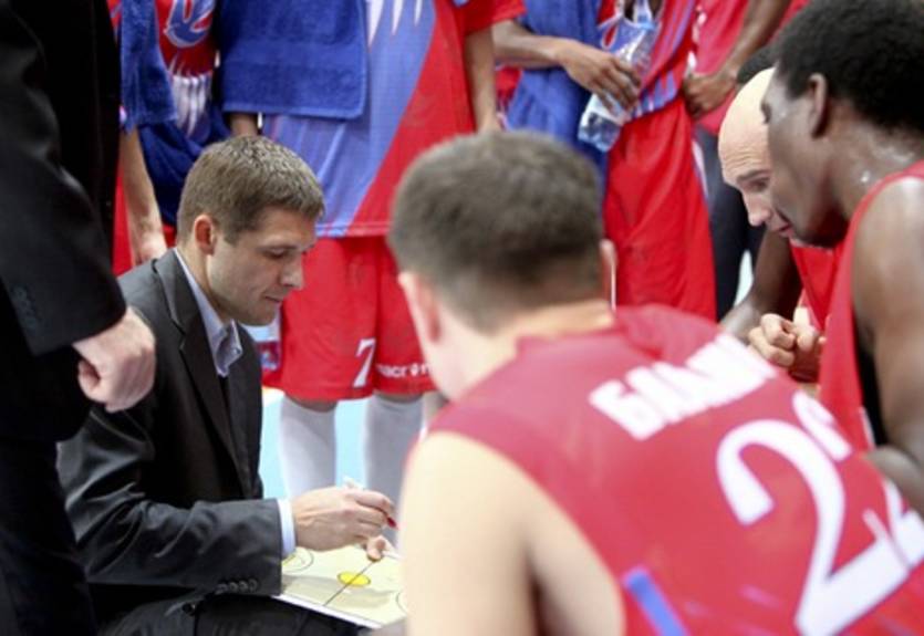 Экс-тренер Днепр-Азот принял чемпионов Беларуси