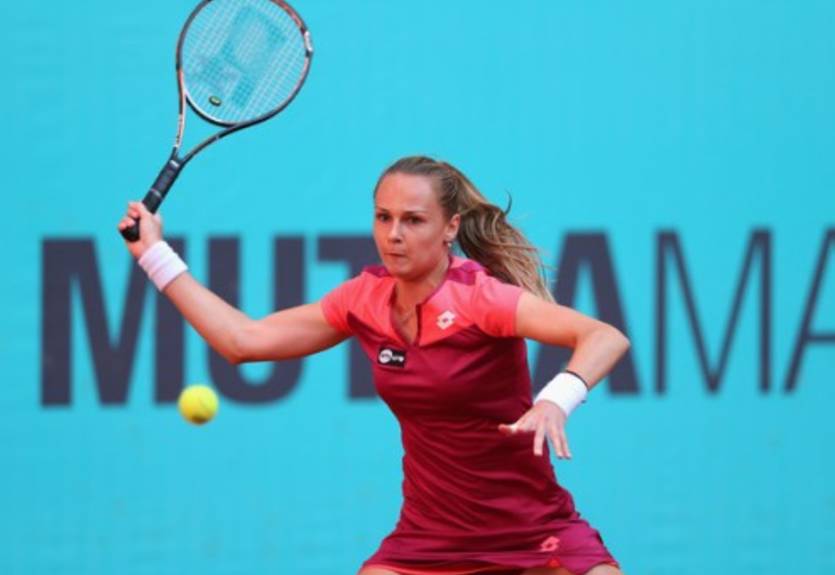 Бирмингем (WTA). Векич и Рыбарикова в полуфинале, Скьявоне с боями вылетает