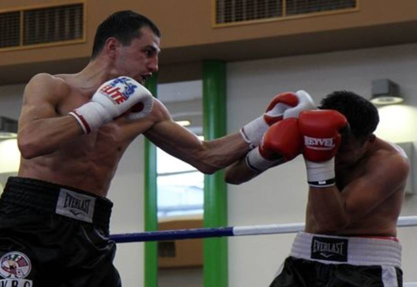 Постол победил Пайозова