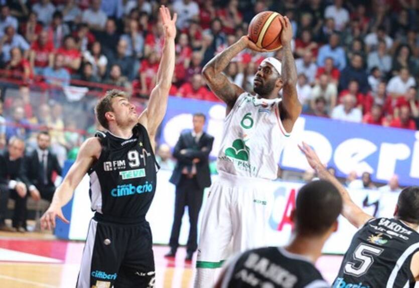 Италия. Монтепаски возвращает лидерство