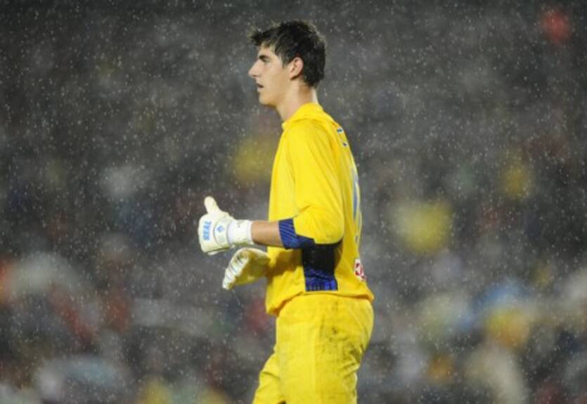 Куртуа остается в Атлетико