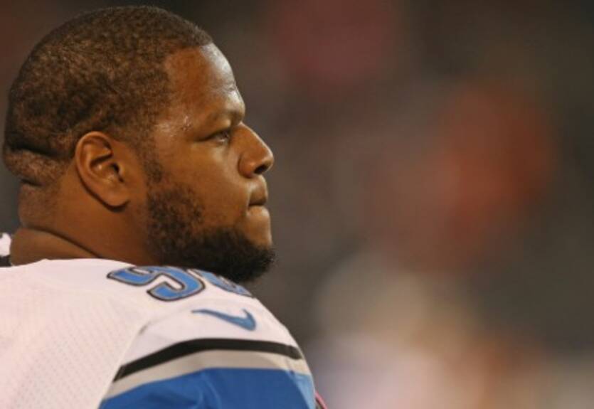 НФЛ. Рэйвенс переподписали МакКинни, Су-благотворитель