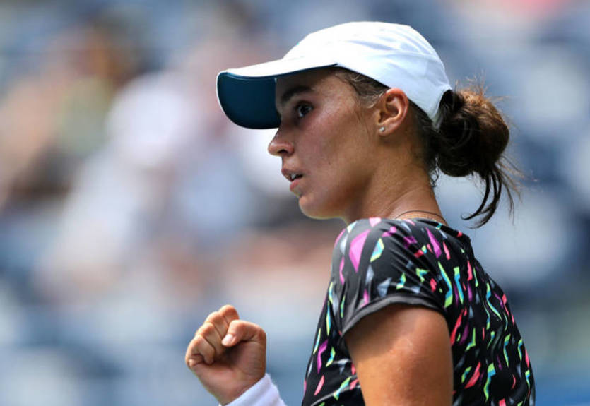 Калинина вышла в полуфинал турнира в Португалии