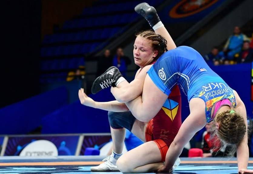 Украинки Коляденко и Белинская стали чемпионками Европы по борьбе Украинки Коляденко и Белинская стали чемпионками Европы по борьбе