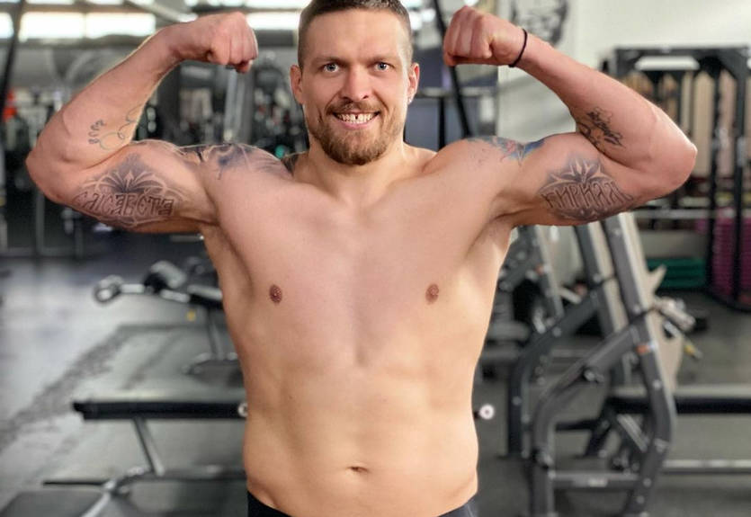 Усик опубликовал видео с тренировки, сопроводив его философской подписью