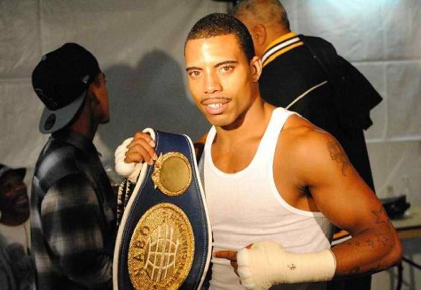 Оскар Гонсалес выиграл у Рико Рамоса