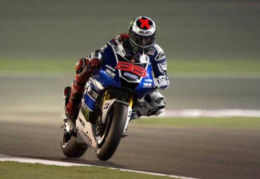 MotoGP. Гран-при Катара. Безоговорочная победа Лоренсо, впечатляющий прорыв Росси