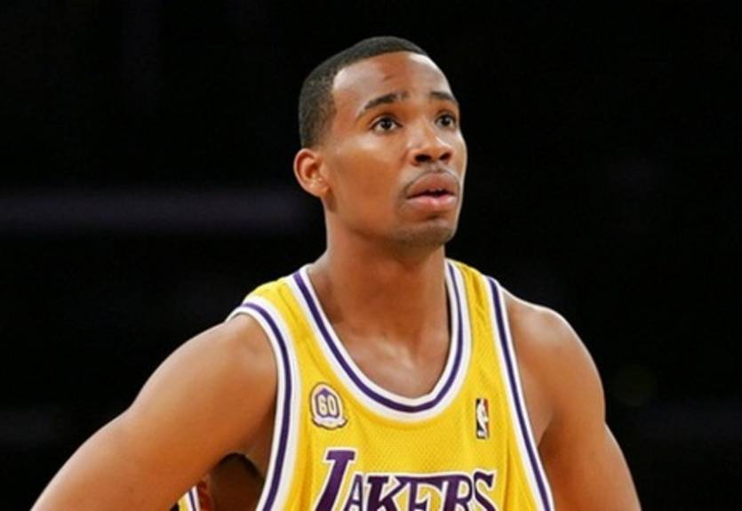 Экс-игроку Лейкерс предъявили обвинение в убийстве