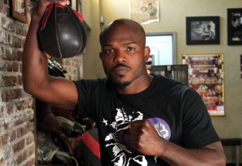 Брэдли: "Держать удар мешал вес"