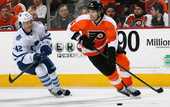НХЛ. Филадельфия теряет защитника (30.03.13)