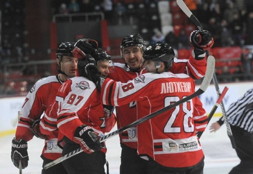 ПХЛ. Компаньон уступает по буллитам и отдает чемпионство Донбассу