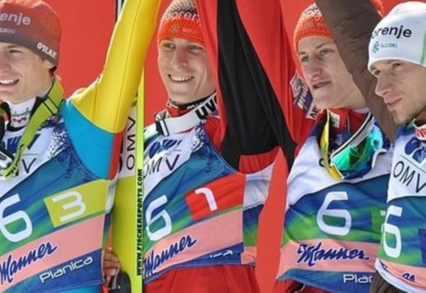 Прыжки с трамплина. Словенцы выиграли командные соревнования