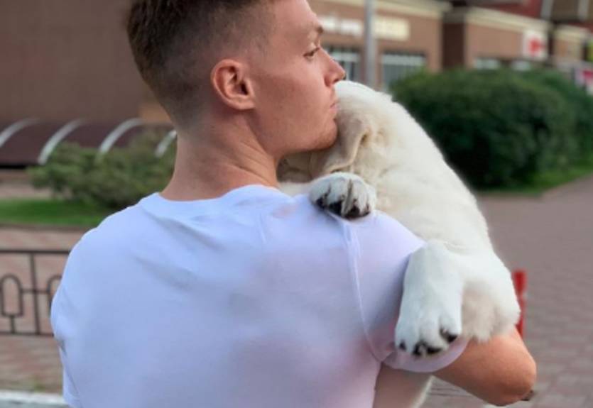 Цыганков трогательно поздравил своего пса с днем рождения