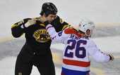 НХЛ. Бостон теряет защитника