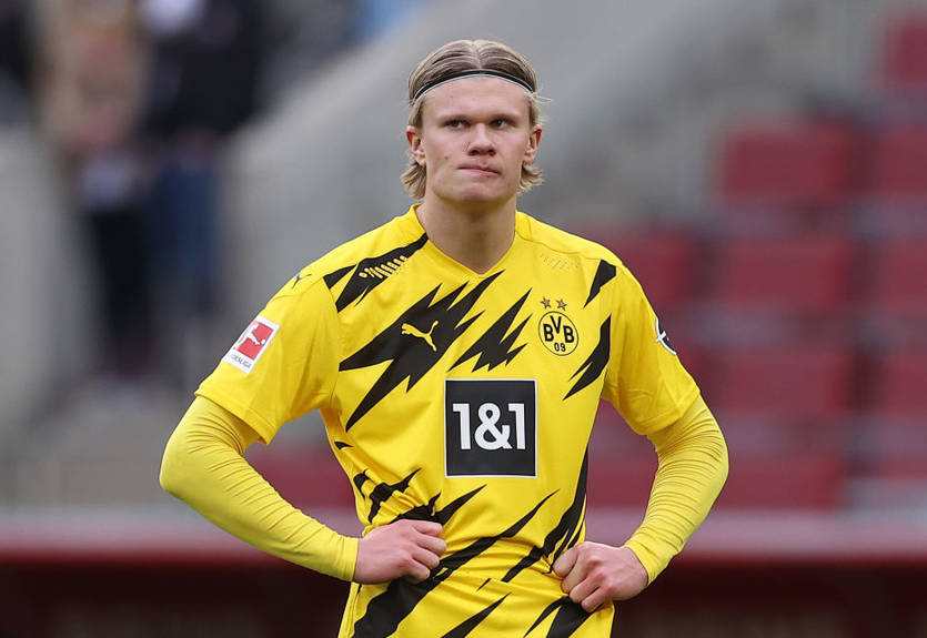 Бавария включилась в гонку за Холанда