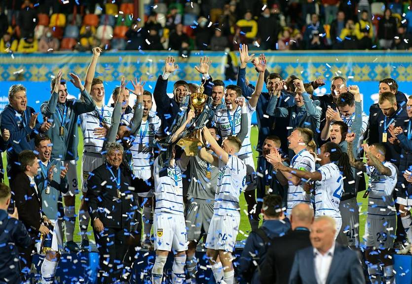 Динамо выиграло Кубок Украины: Как киевляне праздновали завоевание трофея (14.05.21) Динамо выиграло Кубок Украины: Как киевляне праздновали завоевание трофея (14.05.21)