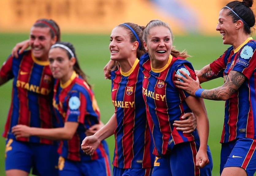 Барселона обыграла Челси и впервые выиграла женскую Лигу чемпионов Барселона обыграла Челси и впервые выиграла женскую Лигу чемпионов