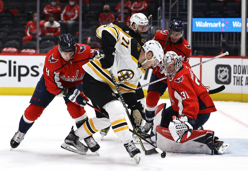 Кубок Стэнли: Бостон сравнял счет в серии с Вашингтоном, Каролина обыграла Нэшвилл Кубок Стэнли: Бостон сравнял счет в серии с Вашингтоном, Каролина обыграла Нэшвилл