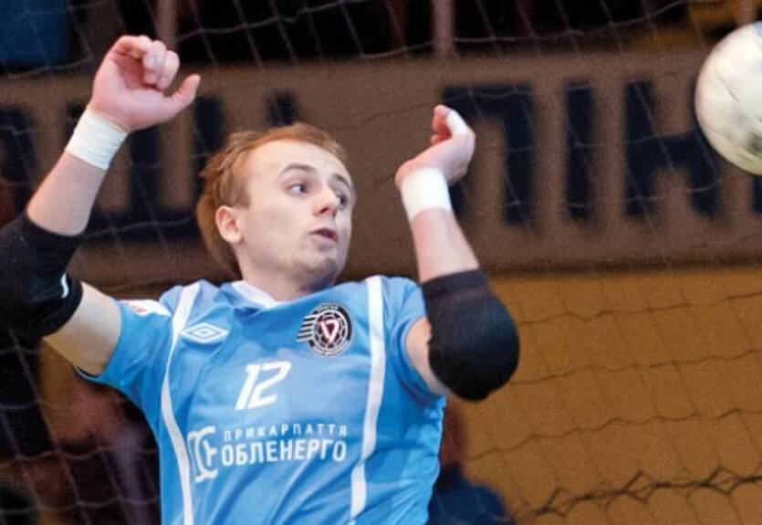 Футзал. Голкипер Урагана откровенно рассказал о себе