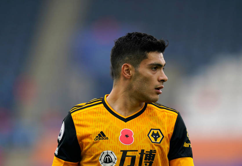 Форвард Вулверхэмптона будет играть в защитном шлеме до конца карьеры Форвард Вулверхэмптона будет играть в защитном шлеме до конца карьеры