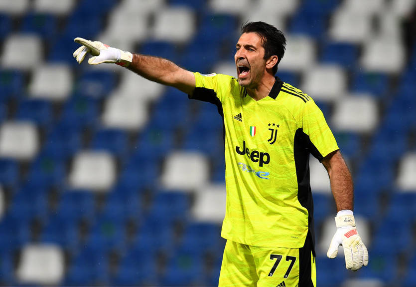 Буффон может продолжить карьеру в клубе Серии B Буффон может продолжить карьеру в клубе Серии B
