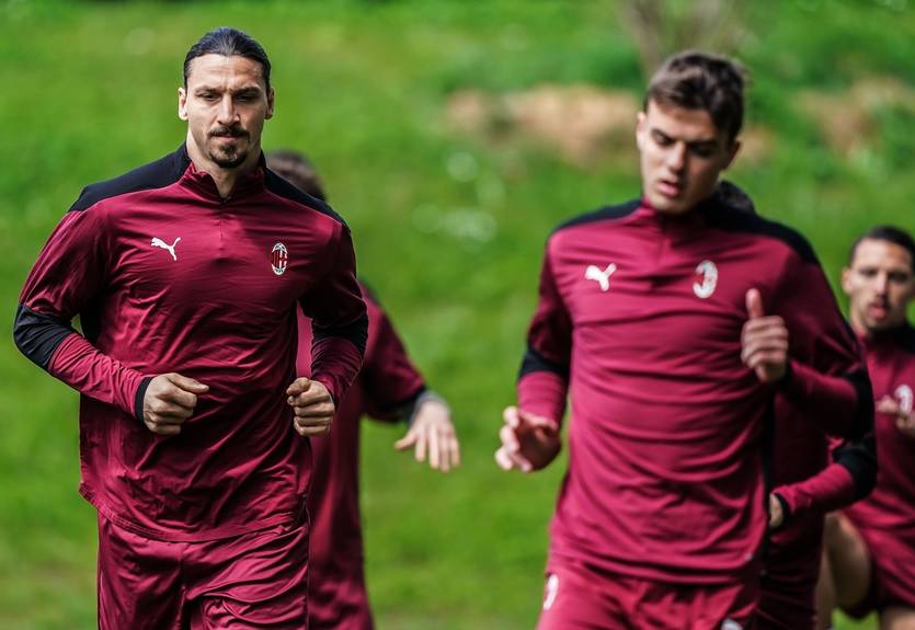 Ибрагимович показал средний палец, опубликовав снимок МРТ