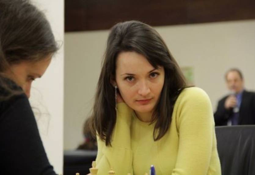 Шахматы. Мать чемпионки мира Лагно: "Катя сама оплачивает услуги тренеров"