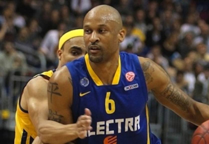 Маккаби готовит новый контракт для Девина Смита