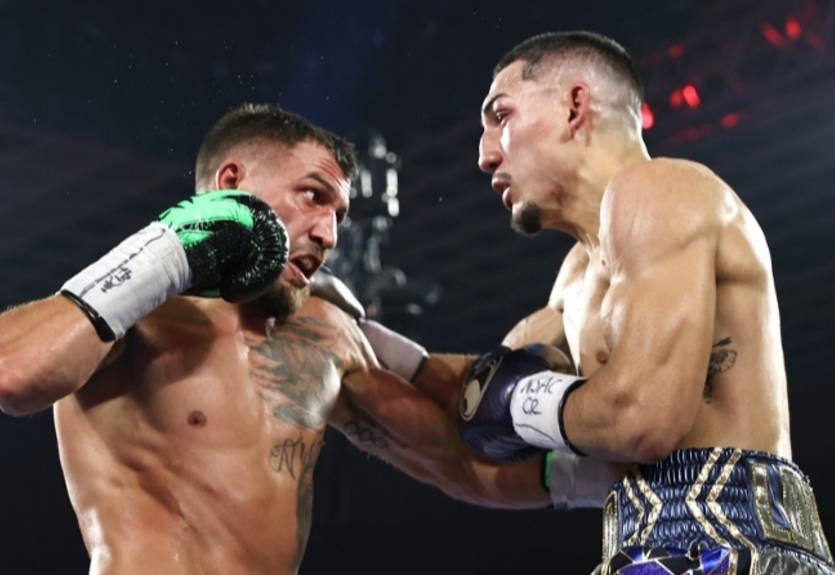 Лопес: Слышал, что Ломаченко хотел покончить с собой после нашего боя