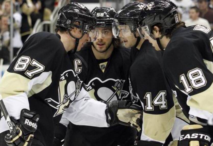 НХЛ. Пять очков Кунитца и Кросби, поражение Чикаго, успех Миннесоты