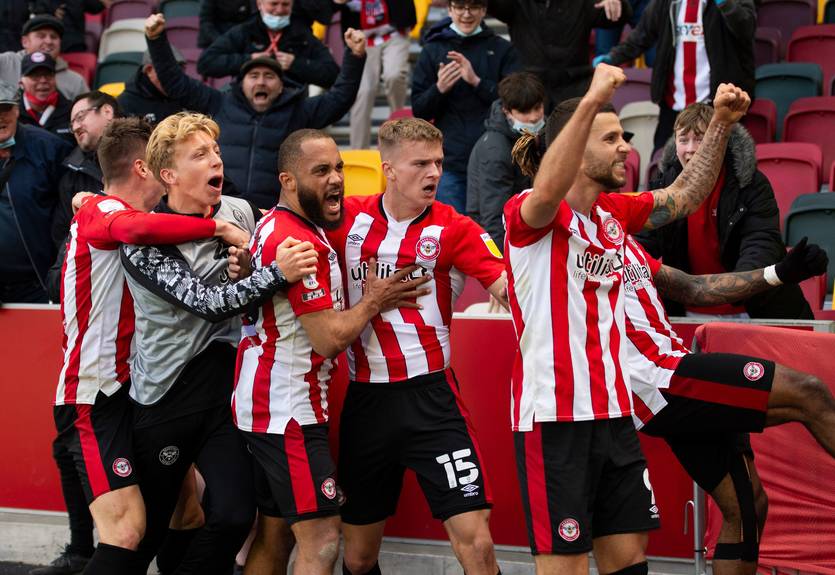 Брентфорд спустя 74 года вернулся в элитный дивизион чемпионата Англии