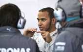 Формула-1. Хэмилтон: в Мерседес пилотам уделяют больше внимания