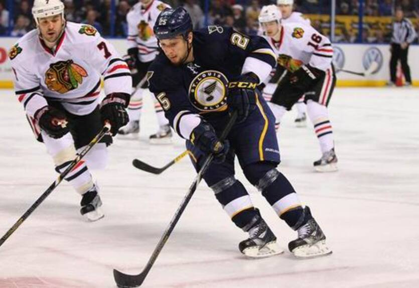 НХЛ. Стюарт — первая звезда дня