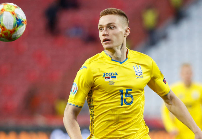 Леднев может сыграть против Северной Ирландии, Цыганков не попал в заявку