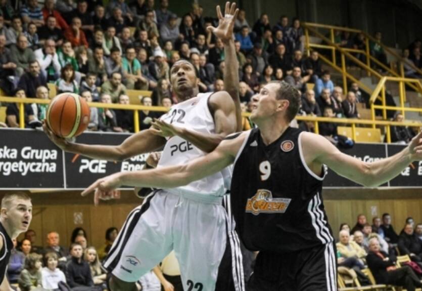 Единая Лига ВТБ. Донецк бьет Туров, Азовмаш справляется с Калевом, Химки сильнее Ритас