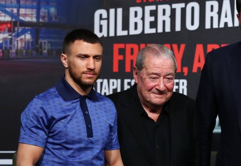 Арум хочет в декабре организовать Ломаченко чемпионский бой с Хэйни