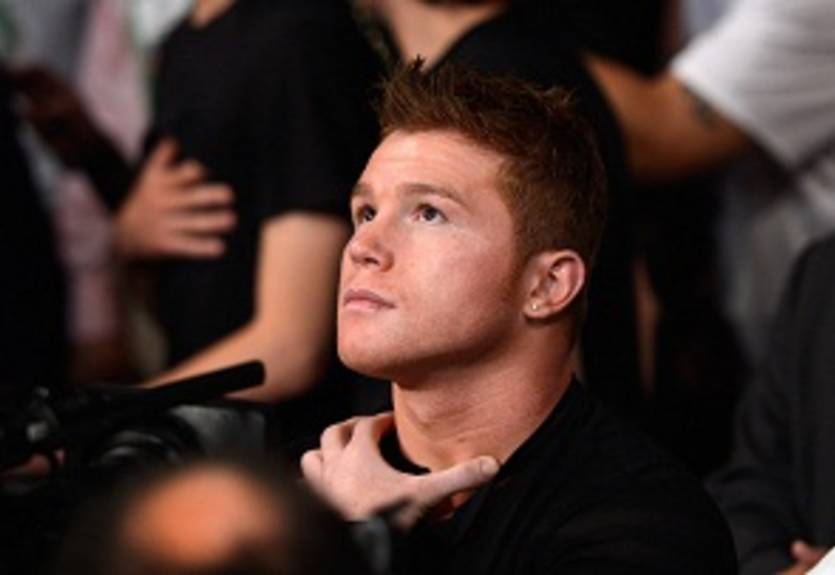 Альварес — Траут: новая дата боя